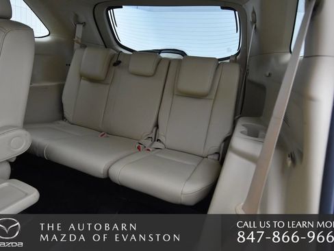 Used 2019 Toyota Highlander XLE image 23