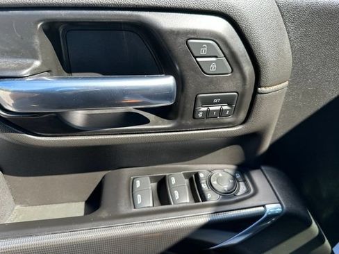 Used 2022 GMC Sierra 3500 AT4 w/ AT4 Preferred Package AWD/4WD image 20