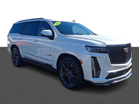 Certified 2024 Cadillac Escalade V AWD/4WD image 7