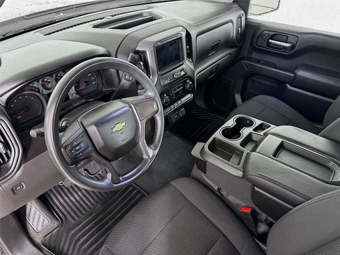 Used 2020 Chevrolet Silverado 1500 Custom w/ Custom Value Package AWD/4WD image 10