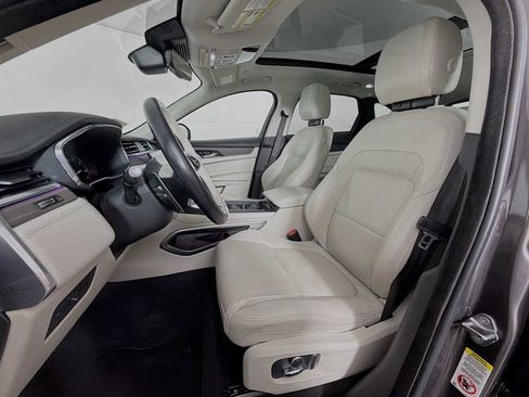 Used 2022 Jaguar F-PACE S AWD/4WD image 11