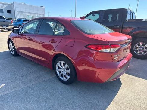 Used 2020 Toyota Corolla LE w/ Carpet Mat Package (TMS) FWD image 4