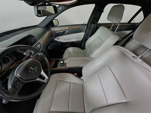 Used 2013 Mercedes-Benz E 350 Sedan image 11