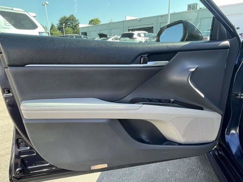 Used 2022 Toyota Camry XLE FWD image 20