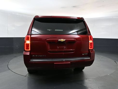 Used 2018 Chevrolet Suburban Premier AWD/4WD image 4