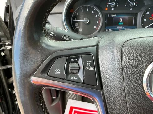 Used 2019 Buick Encore Essence image 27