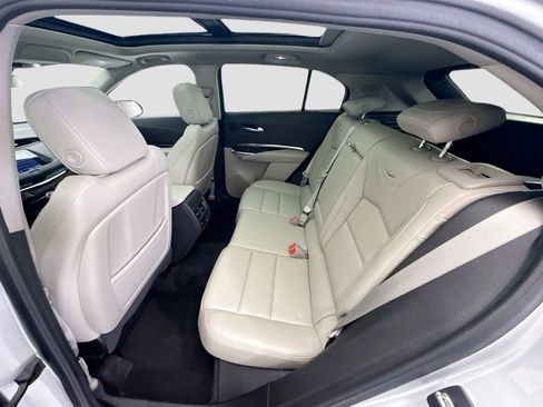 Used 2022 Cadillac XT4 Luxury w/ Driver Awareness Package image 19