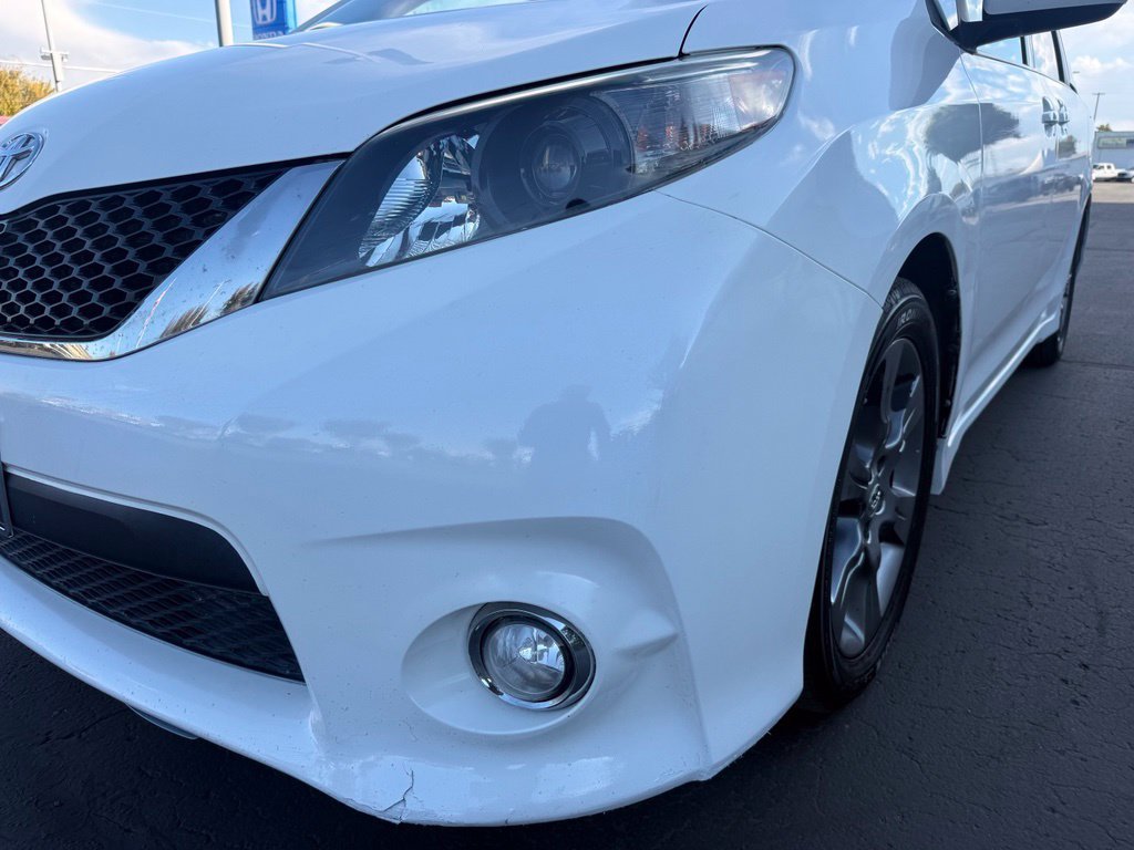 Used 2011 Toyota Sienna SE w/ Preferred Pkg FWD image 11