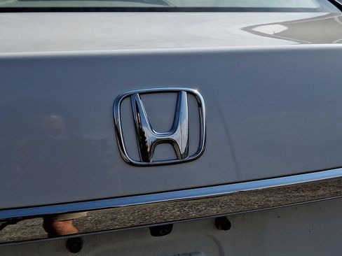Used 2015 Honda Accord EX-L image 10