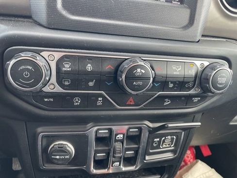 Used 2020 Jeep Wrangler Unlimited Sport image 10