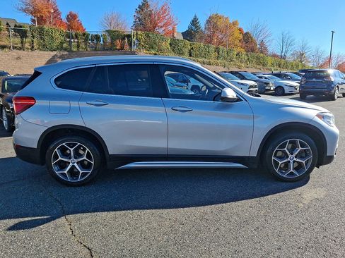 Used 2019 BMW X1 xDrive28i w/ Convenience Package image 4