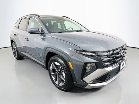 Certified 2025 Hyundai Tucson SEL image 3