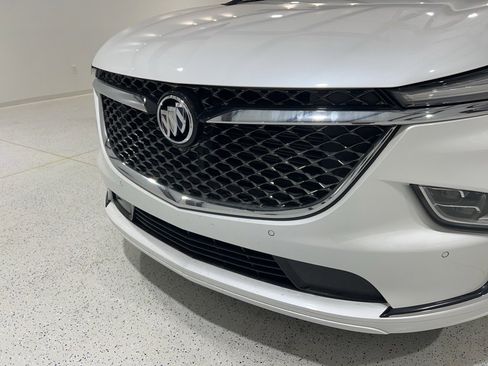 Used 2024 Buick Enclave Avenir w/ Avenir Technology Package image 27