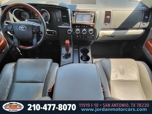 Used 2018 Toyota Sequoia Platinum image 12