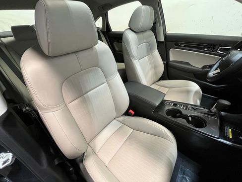 Used 2024 Honda Civic Touring image 12