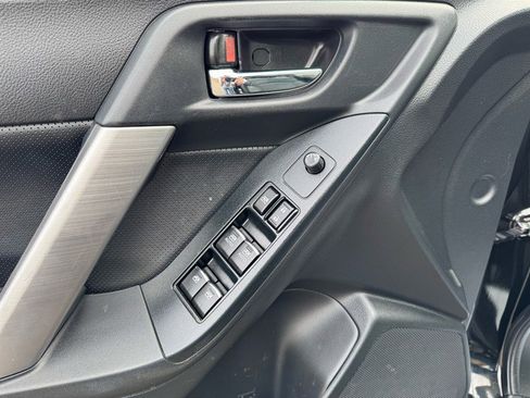 Used 2018 Subaru Forester 2.5i Limited image 13