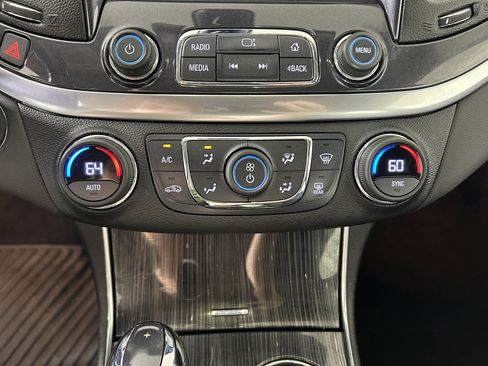 Used 2018 Chevrolet Impala LT image 22