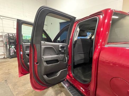 Used 2018 Chevrolet Silverado 1500 LT w/ All Star Edition image 23