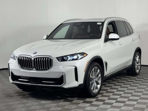 Used 2024 BMW X5 xDrive40i AWD/4WD image 7