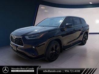 Used 2021 Toyota Highlander LE video 1