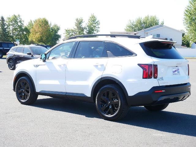Used 2023 Kia Sorento S w/ Panoramic Sunroof Package AWD/4WD image 3