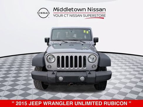 Used 2015 Jeep Wrangler Unlimited Rubicon w/ Connectivity Group AWD/4WD image 9