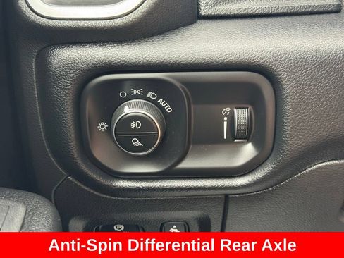 Used 2021 RAM 1500 Big Horn AWD/4WD image 30