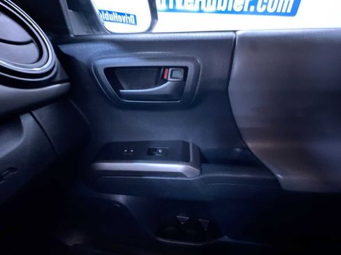 Used 2021 Toyota Tacoma SR5 image 35