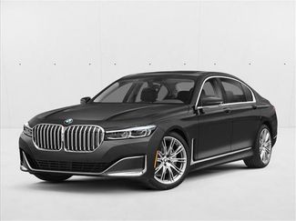 Used 2022 BMW 740i xDrive w/ Luxury Rear Seating Package AWD/4WD video 1
