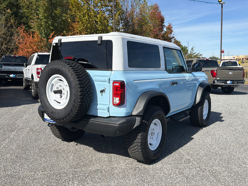 Used 2024 Ford Bronco Heritage Edition AWD/4WD image 7