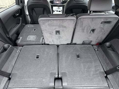 Used 2025 Audi Q7 3.0T Premium w/ Convenience Package image 15