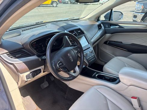 Used 2018 Lincoln MKC Premiere image 14