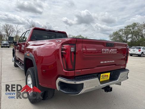 New 2026 GMC Sierra 3500 SLT w/ SLT Premium Package AWD/4WD image 7