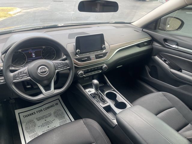 Used 2023 Nissan Altima 2.5 SV FWD image 13