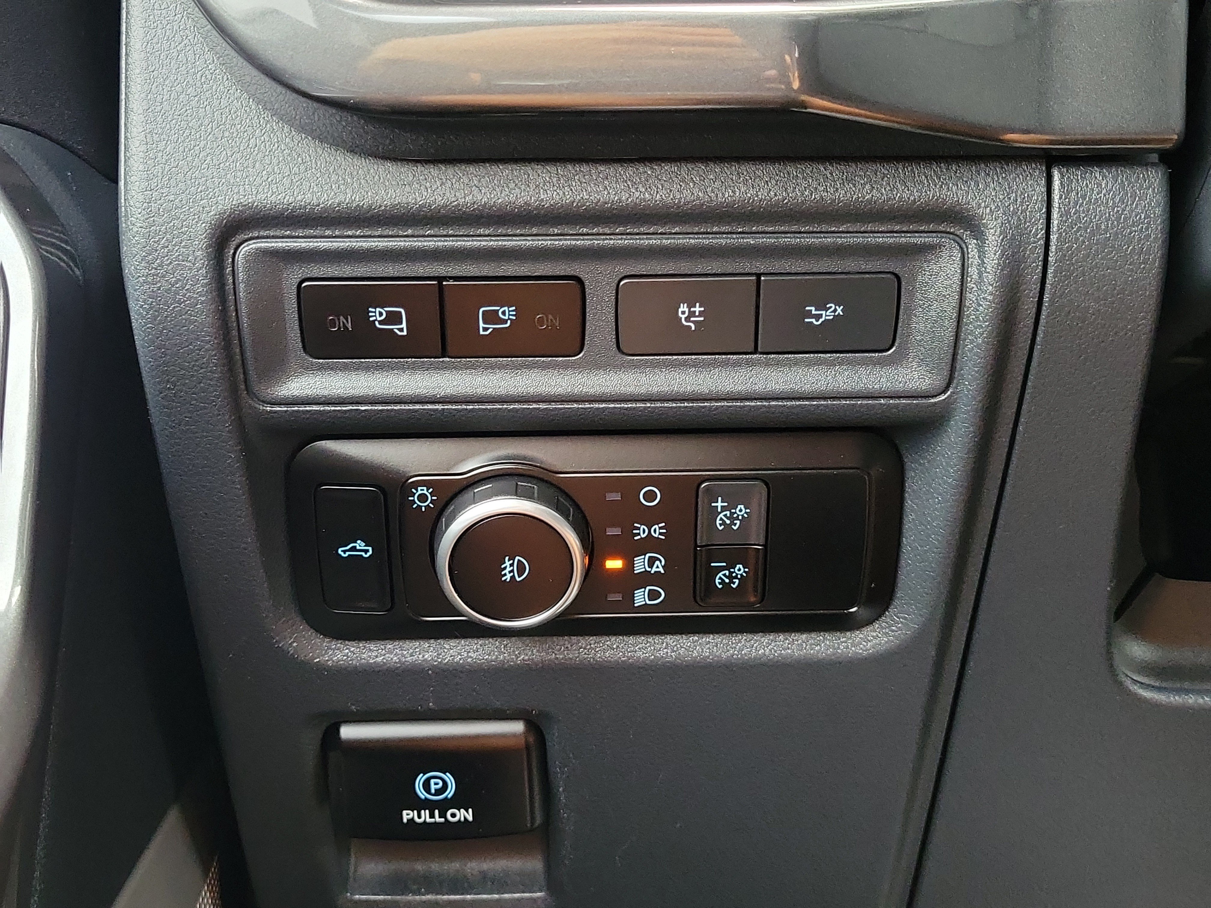 Used 2023 Ford F150 XLT w/ Equipment Group 302A High RWD image 27