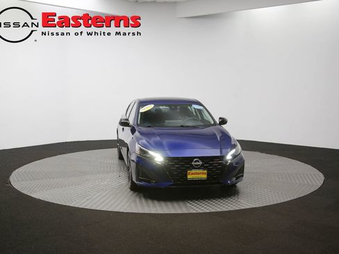 Used 2023 Nissan Altima 2.5 SR w/ SR Premium Package FWD image 49