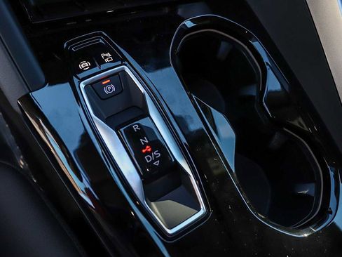 New 2025 Audi Q5 Premium image 24