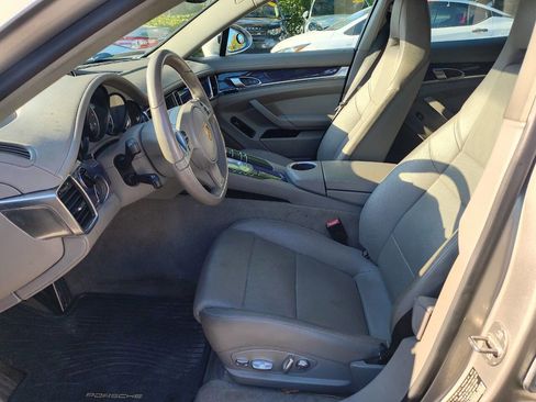 Used 2013 Porsche Panamera S w/ Comfort Pkg image 30