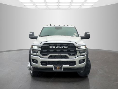 New 2026 RAM 5500 Tradesman w/ Chrome Appearance Group image 2