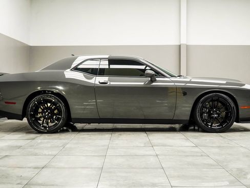 Used 2023 Dodge Challenger SRT Hellcat image 7