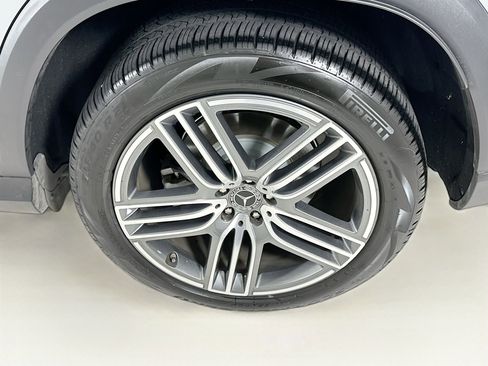 Used 2025 Mercedes-Benz GLS 450 4MATIC image 35