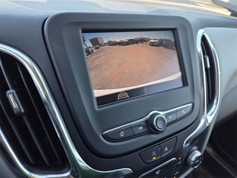 Certified 2024 Chevrolet Equinox LS w/ LS Convenience Package image 33