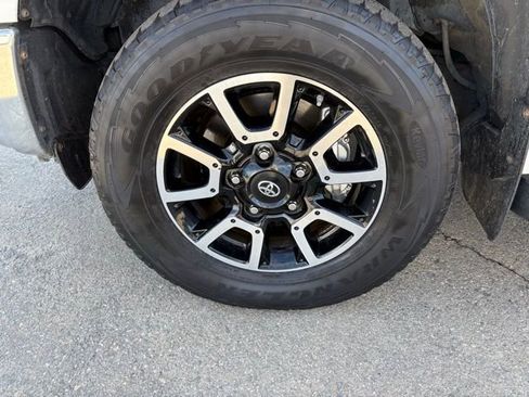 Used 2017 Toyota Tundra Limited image 12