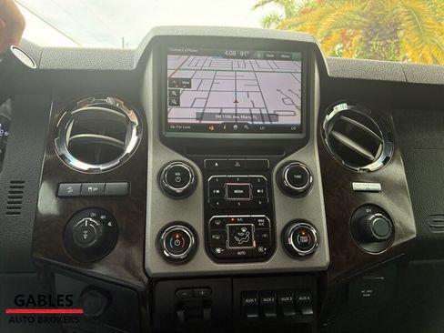 Used 2014 Ford F250 Platinum w/ FX4 Off-Road Package AWD/4WD image 22