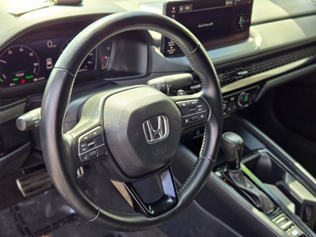 Used 2023 Honda Accord Sport image 9