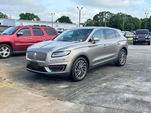 Used 2020 Lincoln Nautilus Reserve FWD image 7