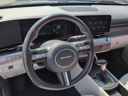 Used 2024 Hyundai Kona SEL AWD/4WD image 9