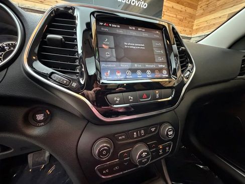 Used 2021 Jeep Cherokee Limited image 18