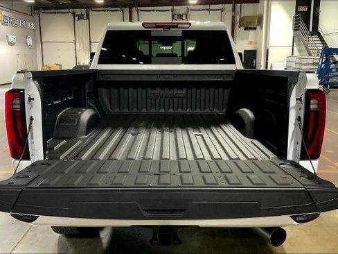 New 2026 GMC Sierra 2500 Denali w/ Denali Reserve Package AWD/4WD image 3