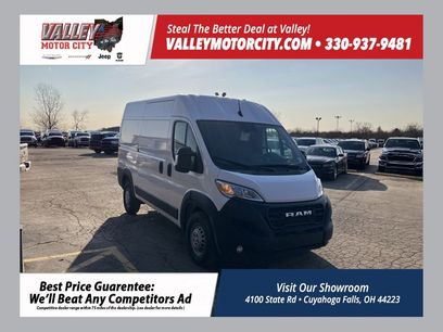 New 2025 RAM ProMaster 3500 w/ Premium Convenience Group